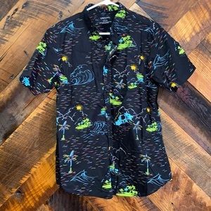 Empyre , Button down, size medium